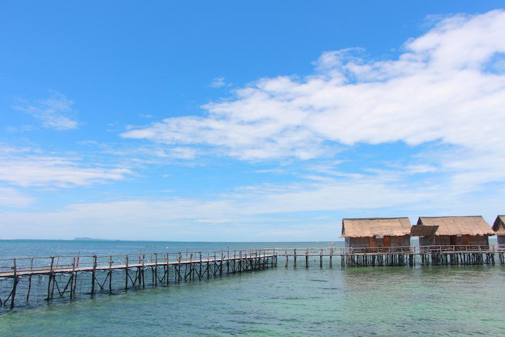Bintan Laguna Restaurant And Resort Teluk Bakau Exteriör bild