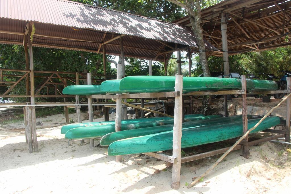 Bintan Laguna Restaurant And Resort Teluk Bakau Exteriör bild